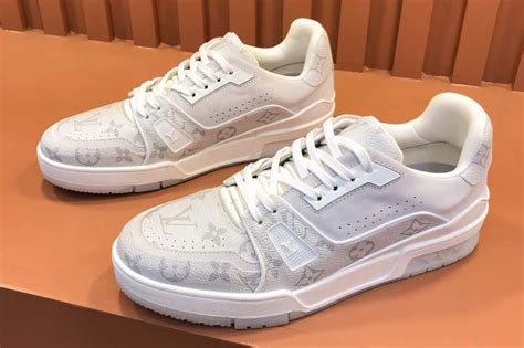 lv trainer white canvas